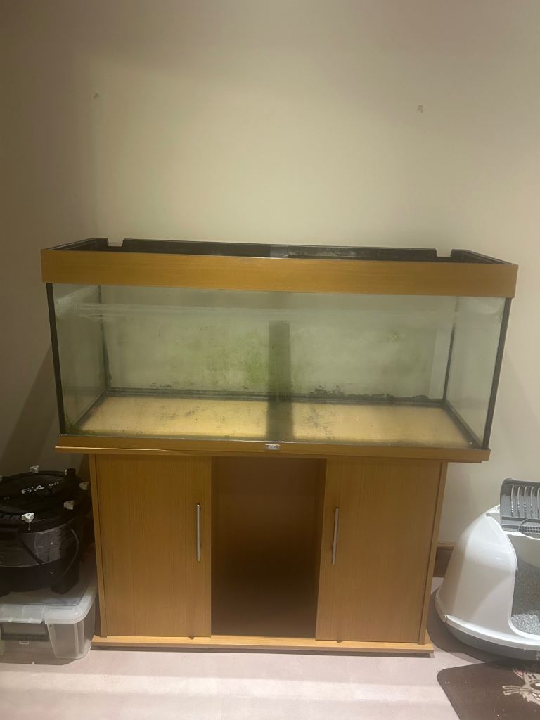 Jewel 240 L fish tank with stand 