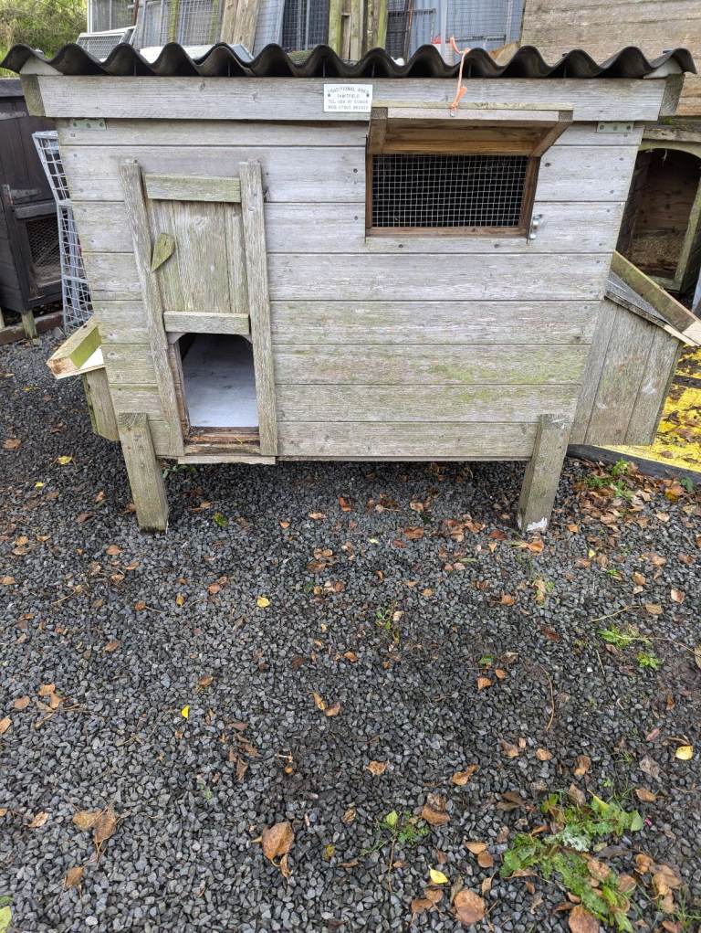 COOP CAN DELIVER HUTCH CAGE HOUSE HEN