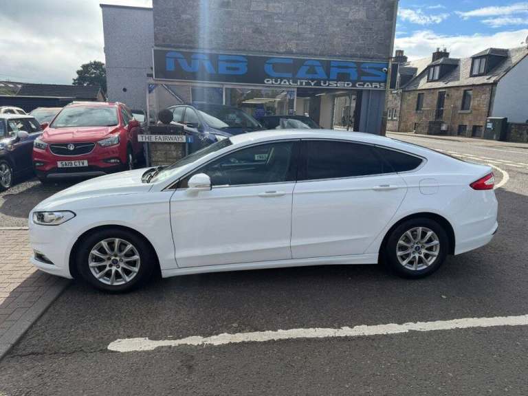 2016 Ford Mondeo 1.5 TDCi ECOnetic Zetec Hatchback 5dr Diesel Manual Euro 6 (s/s) (120 ps) Hatchb...