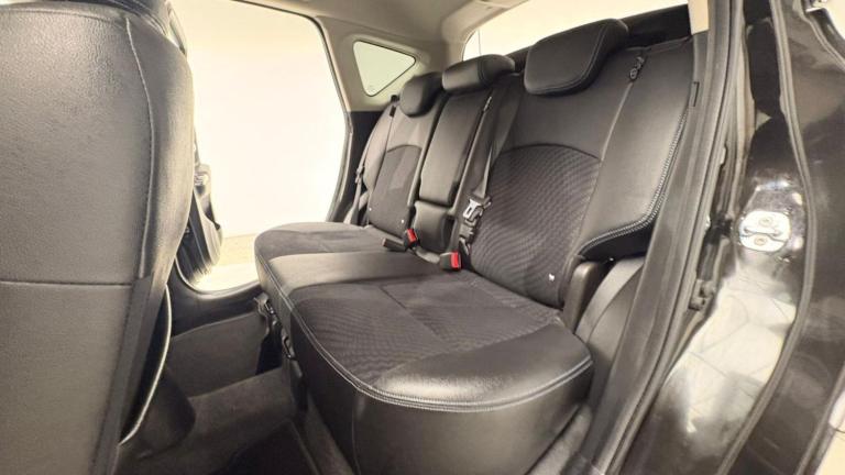 2015 Nissan Note 1.2 DiG-S Tekna 5dr Auto MPV PETROL Automatic