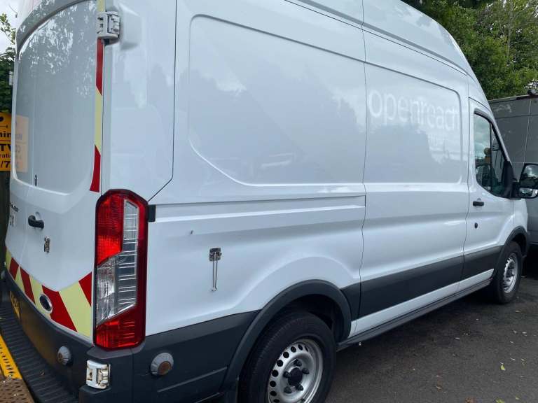 2018 Ford Transit 2.0 350 EcoBlue FWD L2 H3 Euro 6 5dr PANEL VAN Diesel Manual