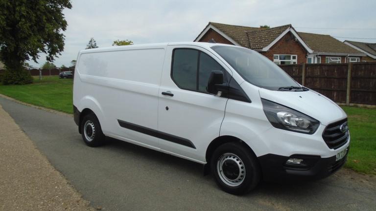 2022 Ford Transit Custom 2.0 EcoBlue 130ps Low Roof Leader Van l2 h1 lwb PANEL VAN Diesel Manual