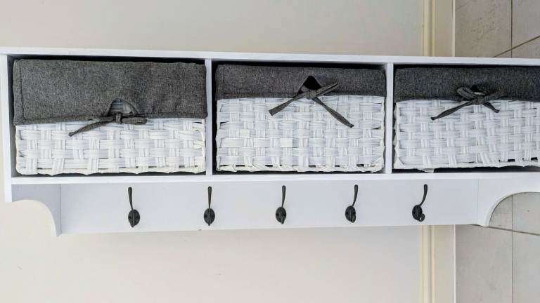 Coats Shelves with hooks and storage baskets, New