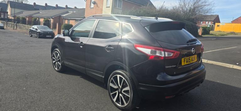 2015 Nissan Qashqai 1.5 dCi Tekna [Non-Panoramic] 5dr HATCHBACK Diesel Manual