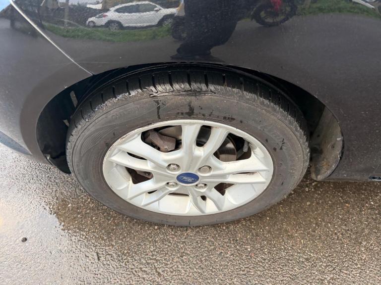 2014 Ford Fiesta 1.25 82 Zetec 5dr HATCHBACK PETROL Manual