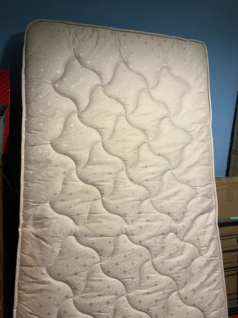 Single mattress Quattro very good condition #GotStuffGetCash