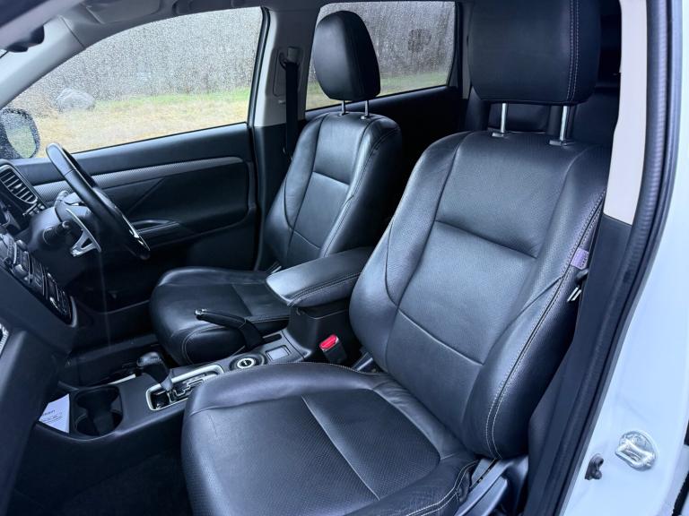 2015 Mitsubishi Outlander 2.2 DI-D GX3 5dr Auto ESTATE Diesel Automatic
