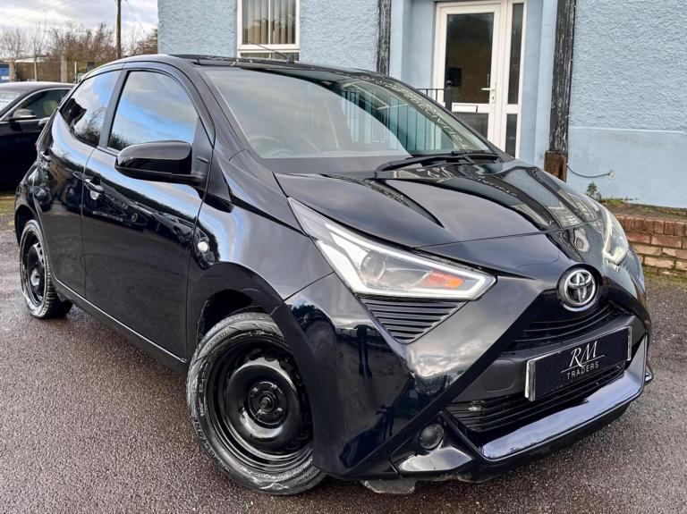 2019 Toyota AYGO 1.0 VVT-i x-play x-shift Euro 6 5dr HATCHBACK Petrol Automatic