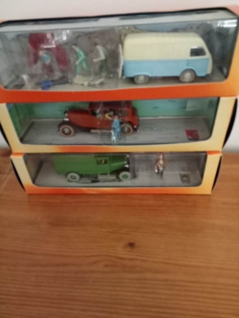 Tintin rare collection of 6 trucks models 