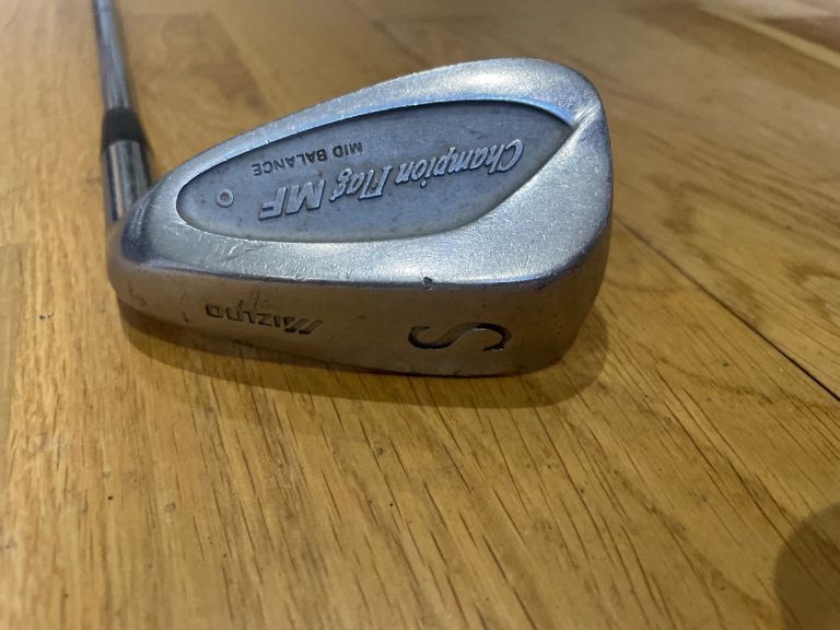 Mizuno Champion Flag MF Golf Iron (S)