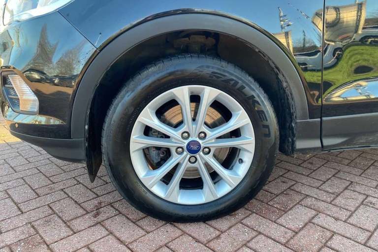 2017 Ford Kuga 2.0 TDCi Titanium (150 PS) 5-Door MPV HATCHBACK Diesel Manual