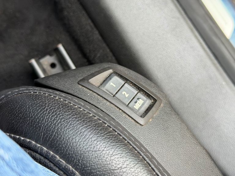 Vauxhall, INSIGNIA, Estate, 2011, Manual, 1956 (cc),5 doors - Image 16