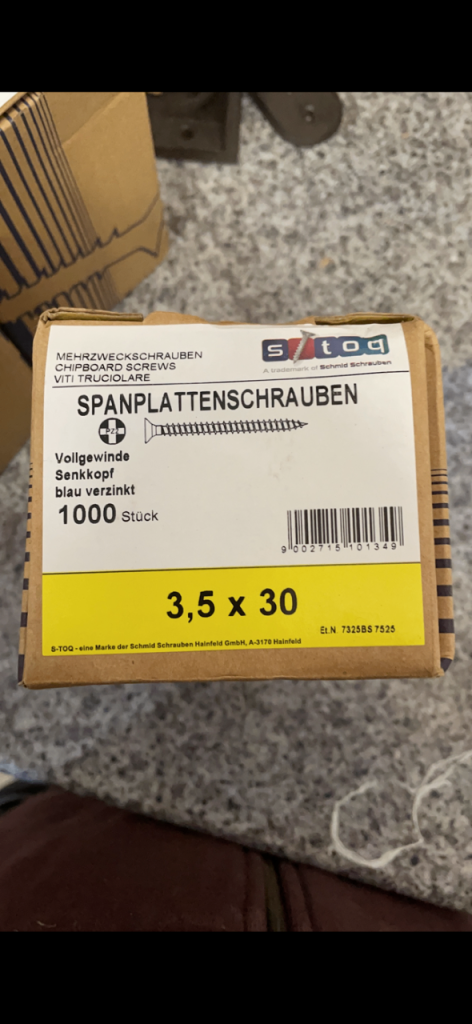 New Box of 1000 Chipboard Screws 3.5mm x 30mm, 40mm or 16mm