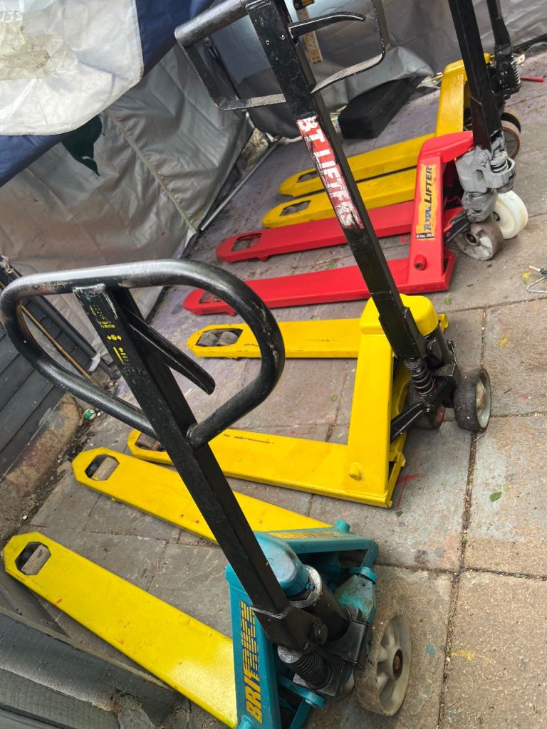 Pallet truck 