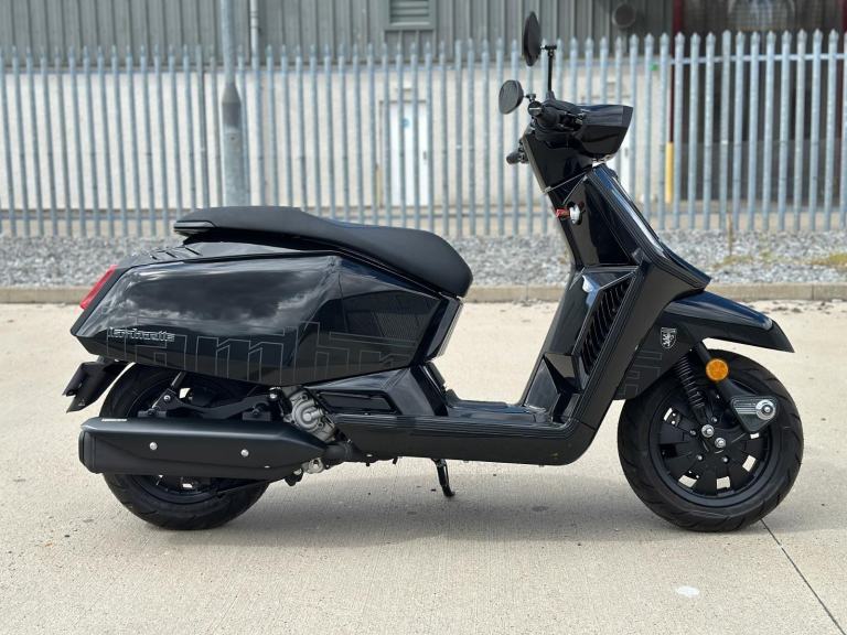 Lambretta X300 GP 2025 Lambretta 300cc Grand Prix Delivery & Finance UK/IRE 