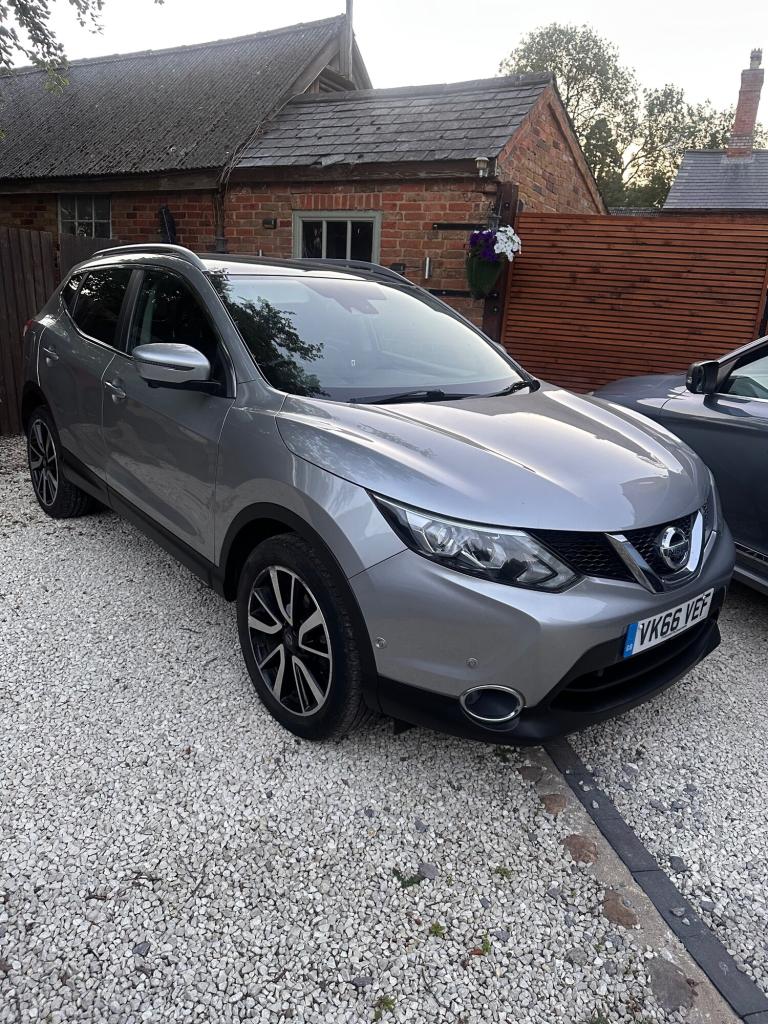 2016 Nissan Qashqai 1.6 dCi Tekna [Non-Panoramic] 5dr HATCHBACK Diesel Manual