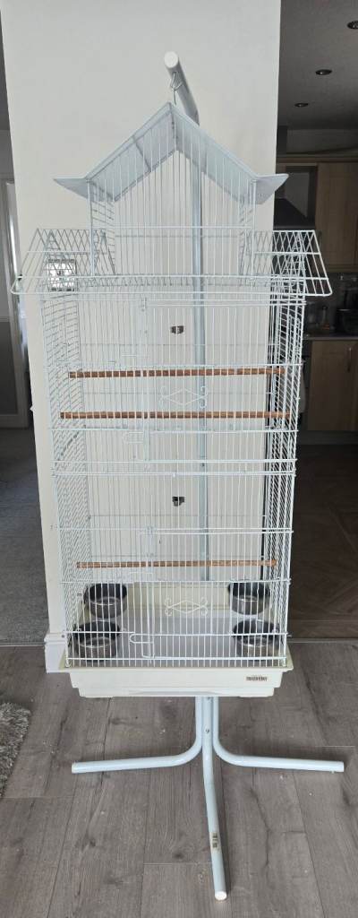 🦜 LARGE WHITE BIRD CAGE WITH STAND – ONLY £50! 🦜