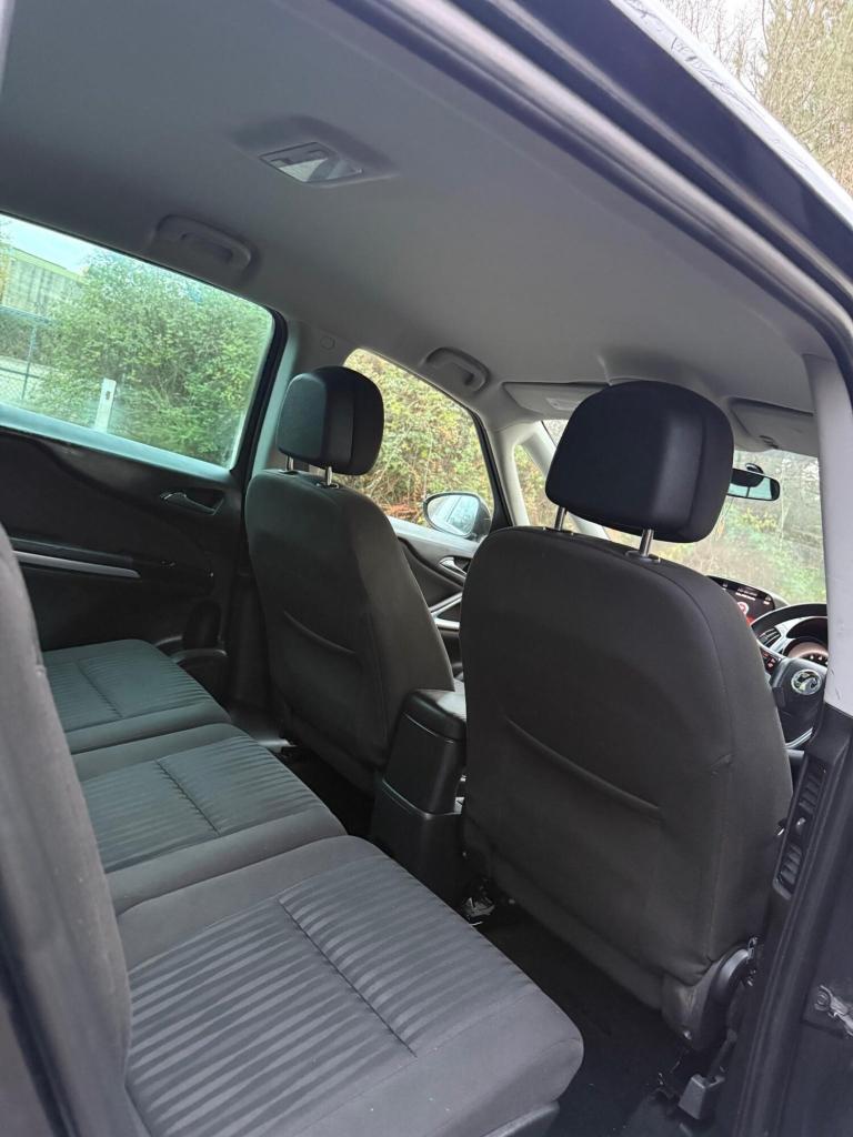 2014 Vauxhall Zafira Tourer Tech Line T Mpv Petrol Manual