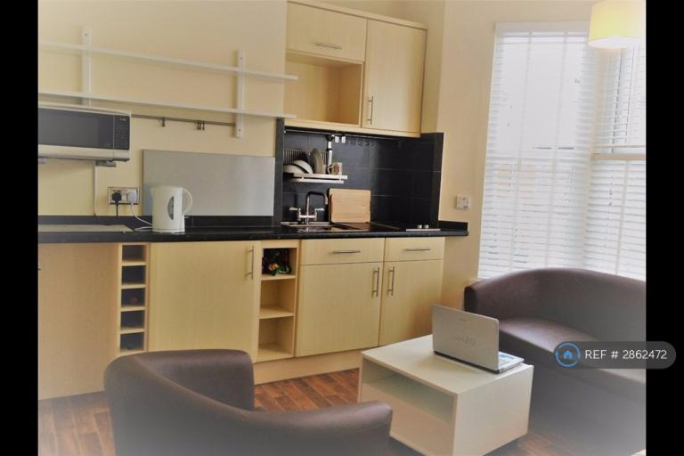 1 bedroom in Birchfield Road, Northampton, NN1 (#2862472)