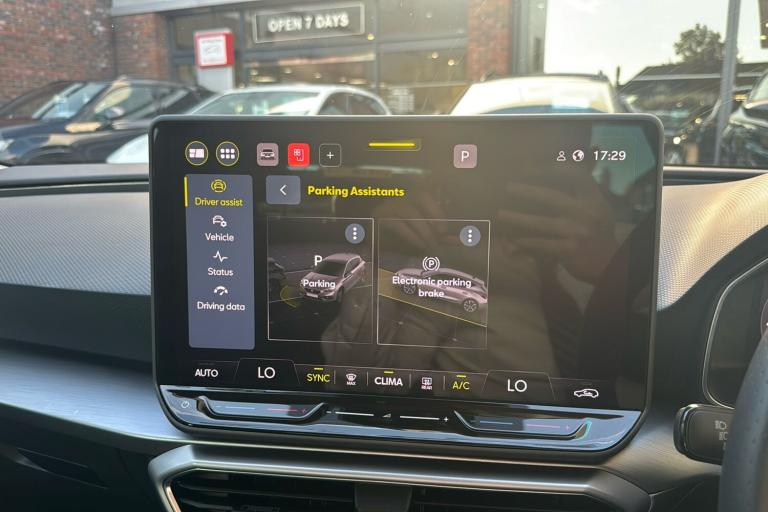  SEAT Leon 1.5 Tsi Fr Hatchback 5dr Petrol Manual Euro 6 s/s 115 Ps Petrol