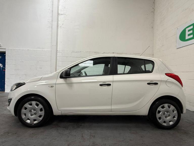 2014 Hyundai i20 1.2 Classic Euro 5 5dr HATCHBACK Petrol Manual