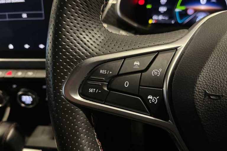 2022 Renault Arkana 1.6 E-TECH Hybrid 145 R.S. Line 5dr Auto COUPE PETROL/ELECTRIC Automatic