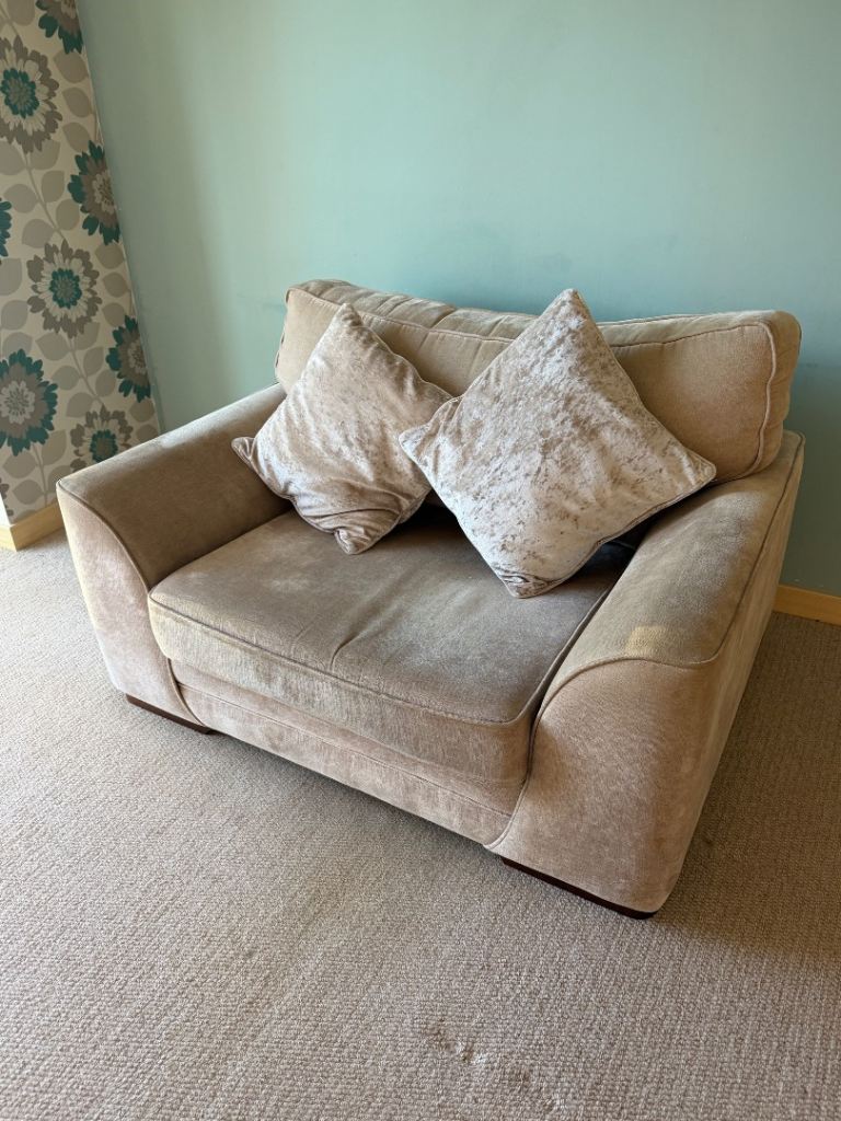 Arm Chair - FREE - Collection Only