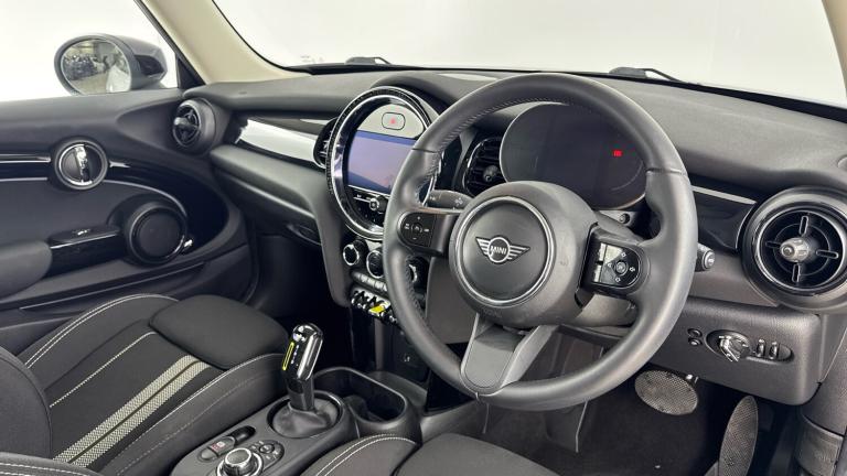 2021 MINI Hatch 135kW Cooper S Level 1 33kWh 3dr Auto HATCHBACK ELECTRIC Automatic