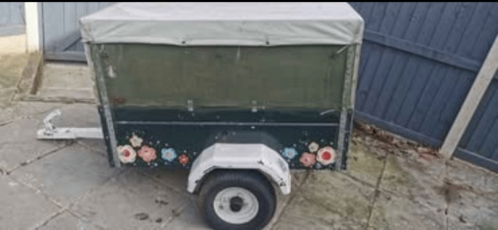 Perfect trailer for camping. 