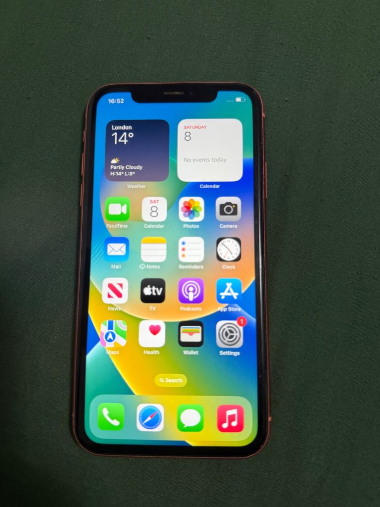 iPhone XR 64GB unlocked 