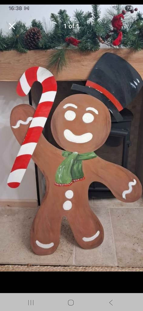 Christmas hand painted gingerbread 