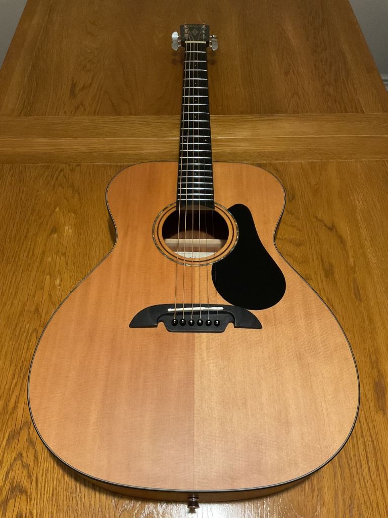 Alvarez AF30 acoustic guitar in mint condition.