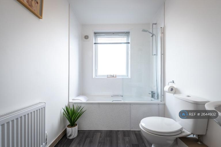 2 bedroom flat in Atlantic Mansions, Southampton, SO14 (2 bed) (#2644932)