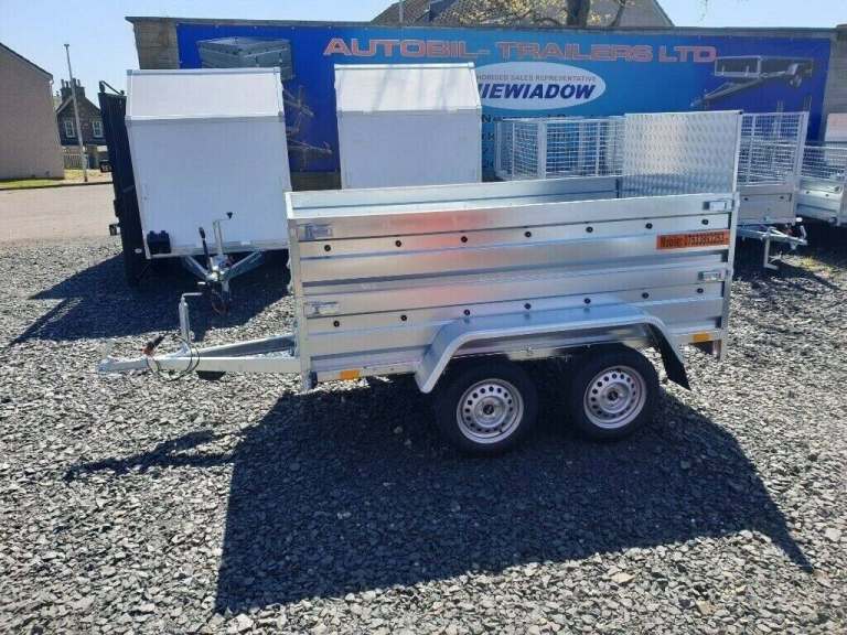 BRAND NEW 8,7FT X 4,2FT TWIN AXLE DOUBLE BROADSIDE TRAILER WITH RAMP 750KG UN BRAKED