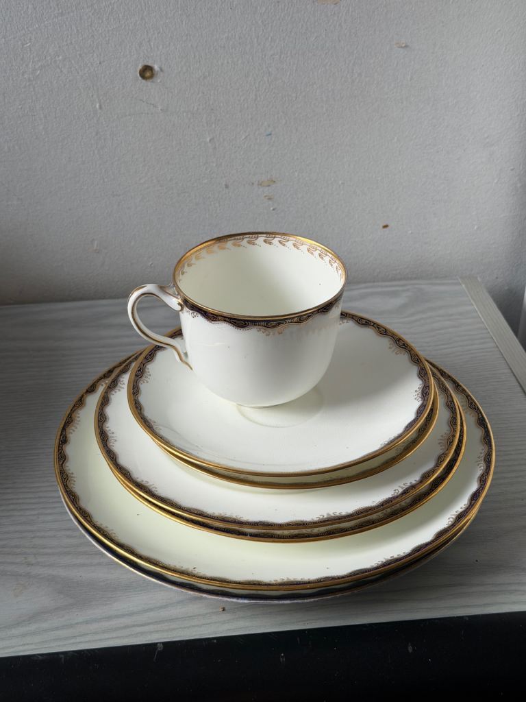Wedgwood England Tea Set Trio Cup Saucer Side & Dinner Plate