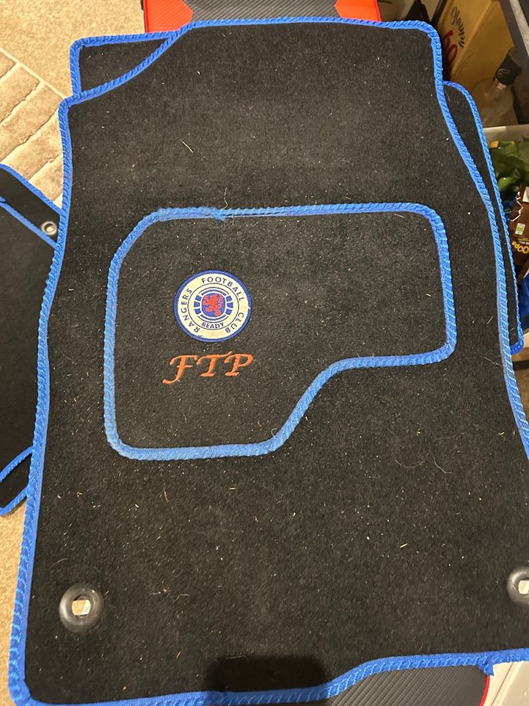 Car mats 