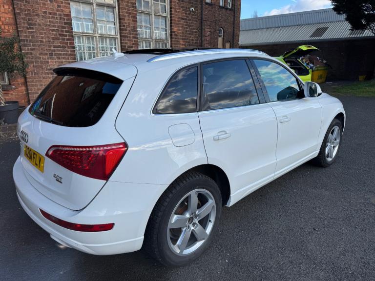 PETROL + UK REG + LHD LEFT HAND DRIVE + 2011 AUDI Q5 2.0 - 4x4 + FREE DELIVERY