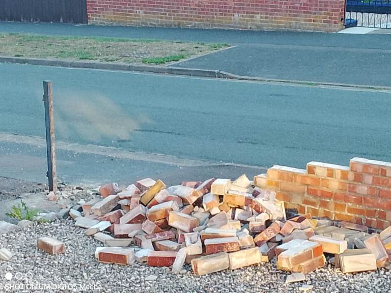 Free Hardcore Bricks - Dismantled Wall for Collection