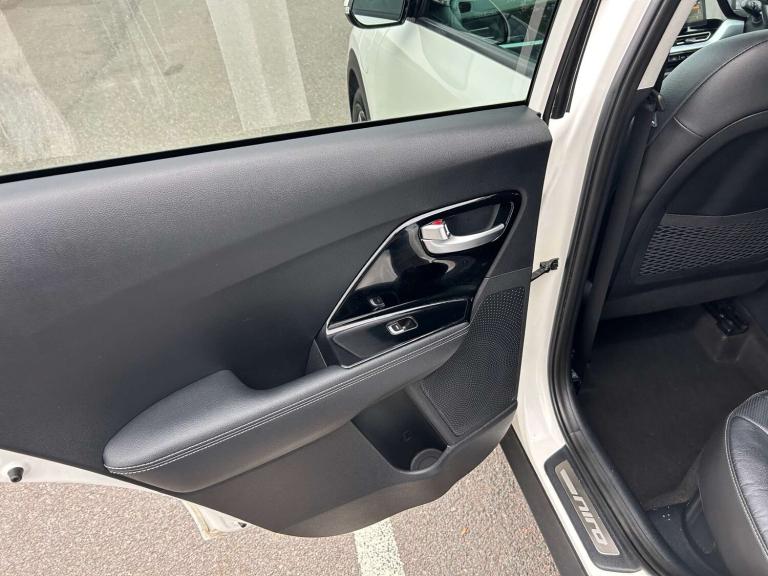 2020 Kia Niro 1.6 Niro 3 PHEV Semi-Auto 5dr SUV Hybrid Automatic