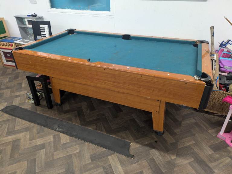 Free snooker table needs repairs