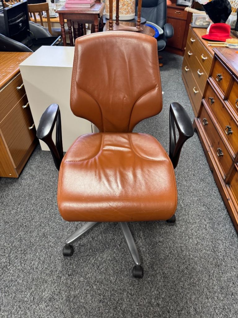 Brown Leather Office Chair – Good Condition