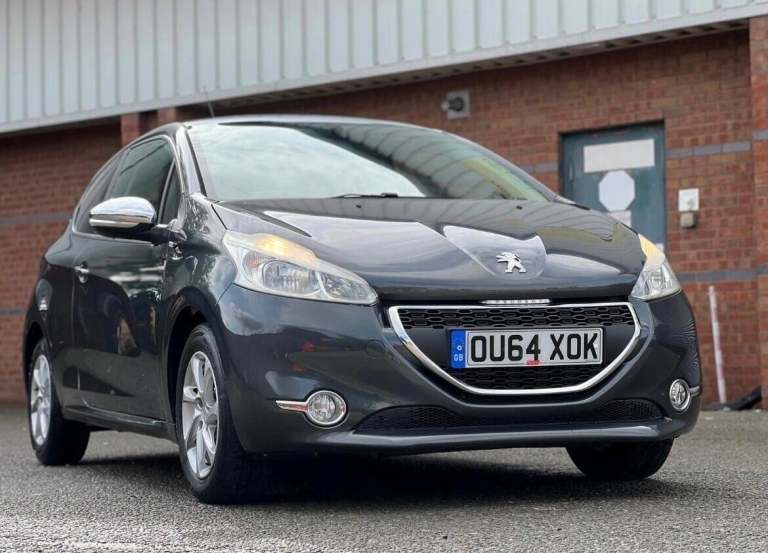 2014 Peugeot 208 1.2 VTi Style 3dr HATCHBACK PETROL Manual