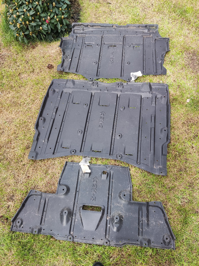 Nissan leaf numerous undertrays