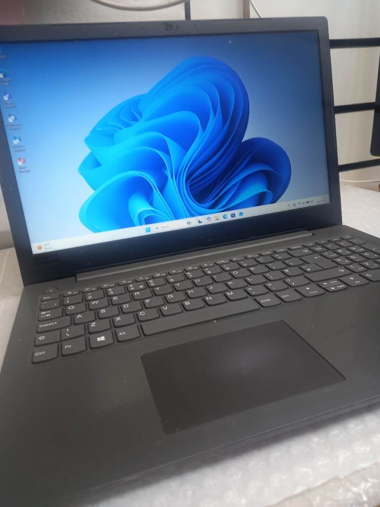 Lenovo V130-15