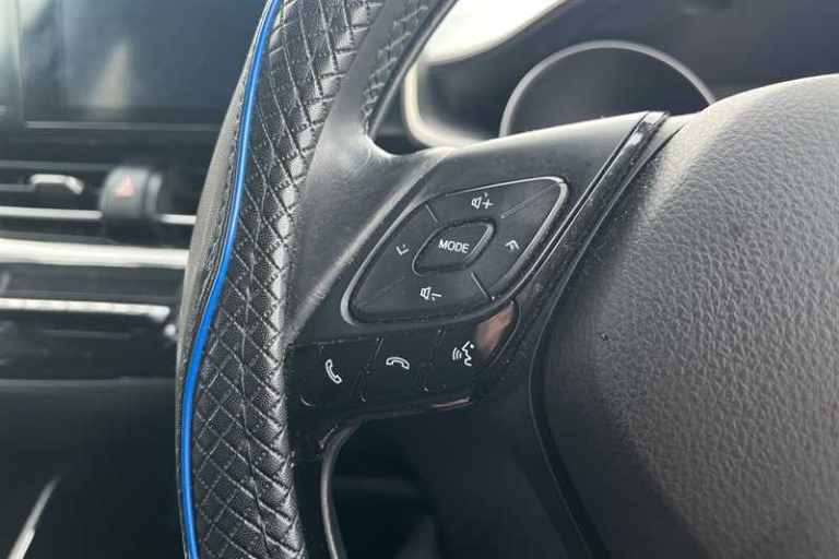 2019 Toyota C-HR 1.8 Hybrid Dynamic 5dr CVT HATCHBACK PETROL/ELECTRIC Automatic