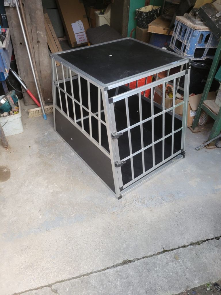 Dog crate