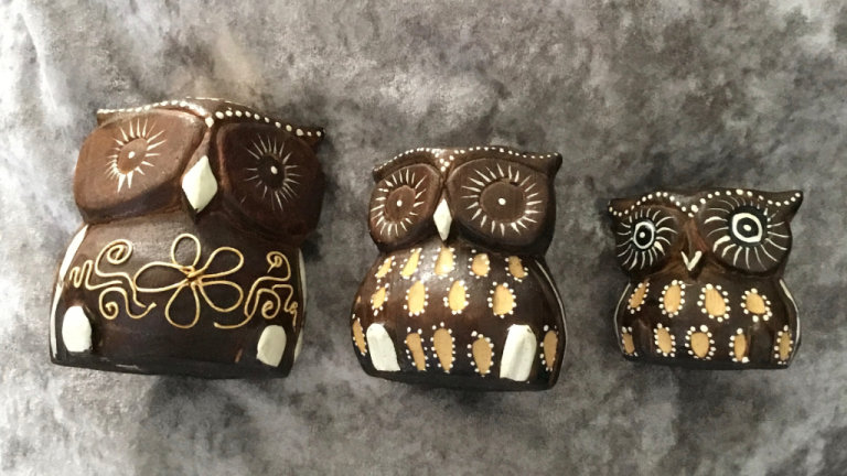 Wooden Ornaments: Three Owls (Dark/Mid-Brown) Shabby Chic