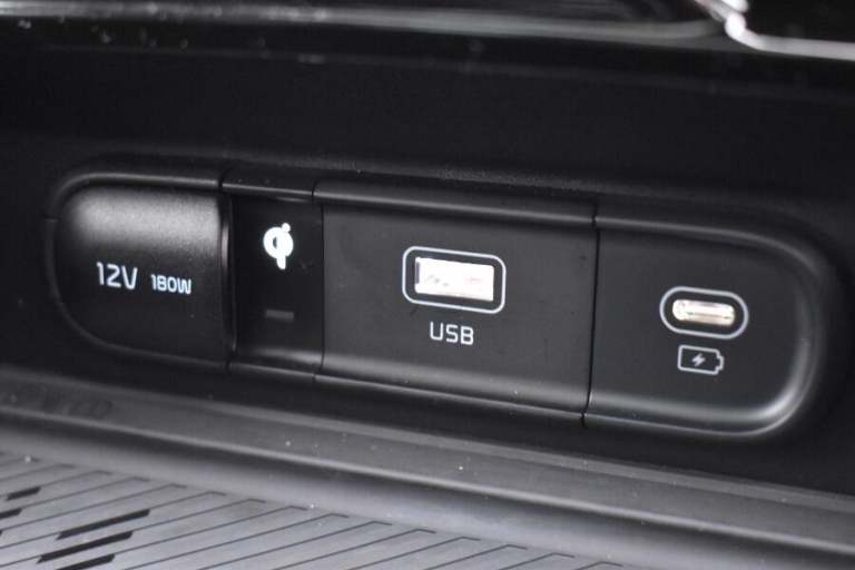 2025 Kia Sportage 1.6T Plug In Hybrid Gt Line S Suv 5dr Petrol Auto Awd Euro 6 (s/s) (241 Bhp EST...