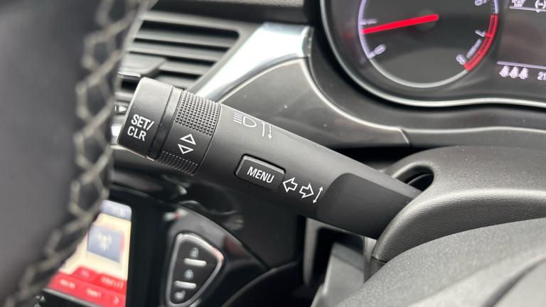 2015 Vauxhall Corsa 1.4 SE 5dr Auto Petrol Hatchback Hatchback Petrol Automatic