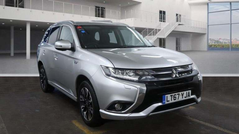 2017 Mitsubishi Outlander 2.0h 12kWh 4h CVT 4WD Euro 6 (s/s) 5dr ESTATE Petrol/Electric Hybrid Au...